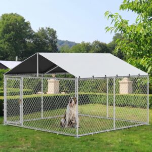 YITAHOME 10’x10′ Outdoor Dog Enclosure with Metal Dog Gate